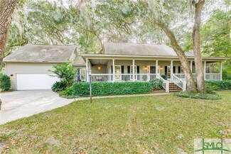 2 Upland Ln, Savannah, GA 31411
