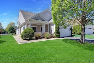 4 Oakhurst Ct, Mount Sinai, NY 11766