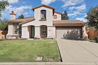 5854 Riverbank Cir, Stockton, CA 95219