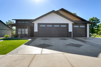 3864 E Beartooth Loop, Spearfish, SD 57783