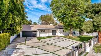 23245 Gonzales Dr, Woodland Hills, CA 91367