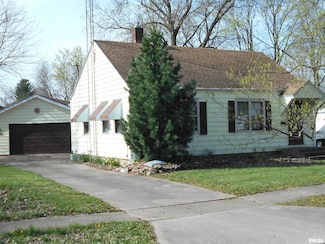 715 E Piper St, Macomb, IL 61455