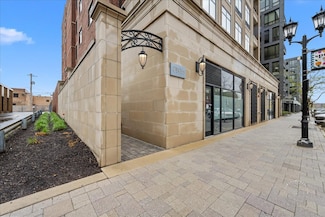 195 N Addison Ave Unit PH03, Elmhurst, IL 60126