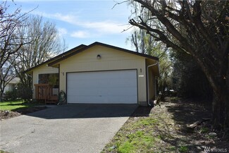 575 Morton St, Sumas, WA 98295