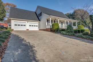 203 Carolina Dr, Cherryville, NC 28021