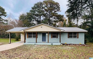 301 Lett St, Weaver, AL 36277