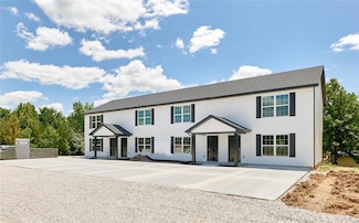 115 E Horseshoe Bend Dr, Winfield, MO 63389