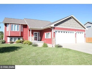 301 10th St SE, Freeport, MN 56331