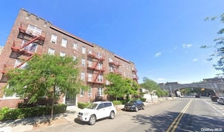 45-20 43rd St Unit 1D, Sunnyside, NY 11104