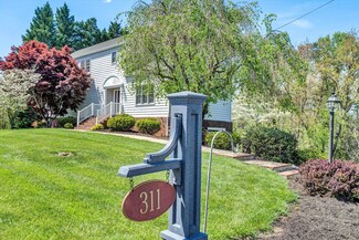 311 Homeplace Dr, Salem, VA 24153