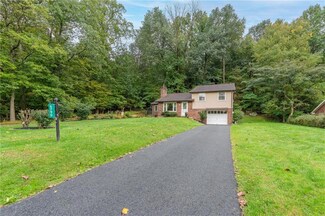 6790 Mountain Rd, Macungie, PA 18062