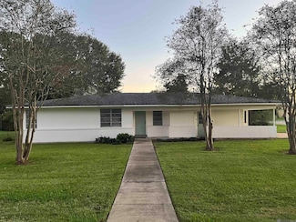 755 Maryland Ave, Port Allen, LA 70767