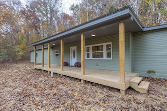 601 Midway Dr, Erin, TN 37061