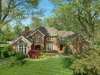 6400 Belle Rive Dr, Newburgh, IN 47630