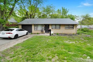 2030 College Heights Rd, Manhattan, KS 66502