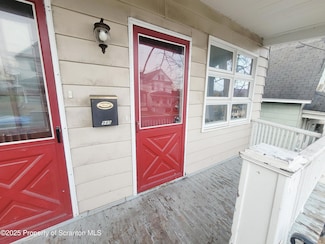 940 E Elm St, Scranton, PA 18505