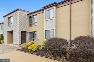 233 James Ct, Marlton, NJ 08053