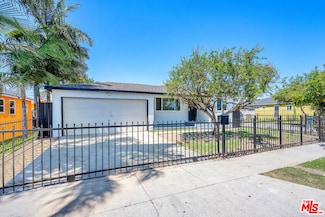 1105 W 134th St, Compton, CA 90222