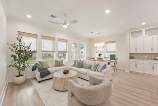 4046 Miramar Ct, Galveston, TX 77554
