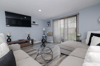 3 Royal Crest Dr Unit 10, Randolph, MA 02368