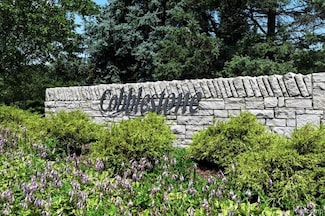 2402 Canterwood, Highland, MI 48357