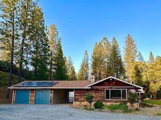 1997 Independence Cemetery Rd, Rail Road Flat, CA 95248
