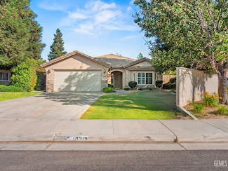 10319 Malaguena Ct, Bakersfield, CA 93312