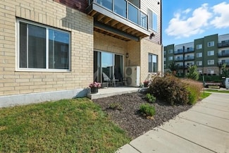 1601 N Windsor Ave Unit 104, Cottage Grove, WI 53527