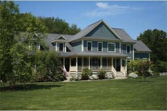 92 Bullard St, Sherborn, MA 01770