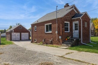 2737 Easton Blvd, Des Moines, IA 50317