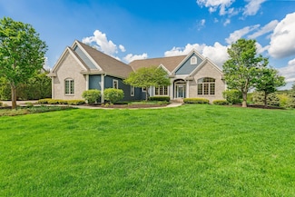 1232 Mary Hill Cir, Hartland, WI 53029