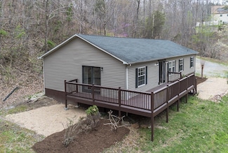 108 Trapper Ln, Vinton, VA 24179