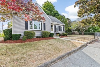 35 Plain St, Quincy, MA 02169