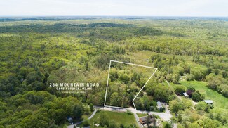 254 Mountain Rd, York, ME 03902