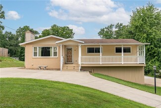 1766 Far View Rd, Akron, OH 44312