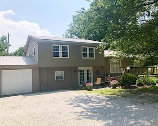 1385 Eastlawn Rd, Hanson, KY 42413