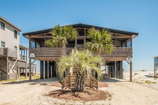 722 Springs Ave, Pawleys Island, SC 29585