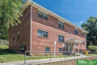 3215 S 108th St, Omaha, NE 68144