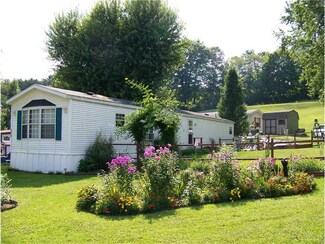 132 Little Creek Dr, Rochester, PA 15074