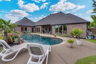 3231 Mccarver Ct, Midlothian, TX 76065