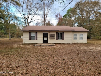 2070 Miller Ln, Chipley, FL 32428