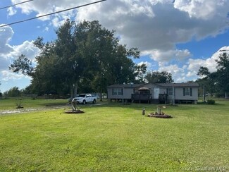 6032 Perry Ln, Lake Charles, LA 70605