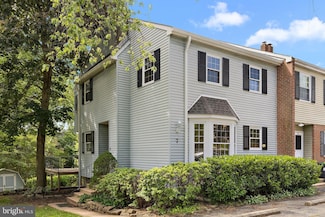 7 Martine Ct, Newark, DE 19711