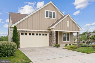 139 Towhee Dr, Lake Frederick, VA 22630