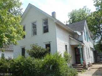 1405 E 61st St, Cleveland, OH 44103