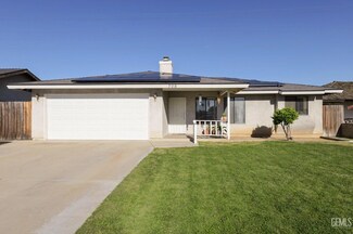 708 Johnnie St, Bakersfield, CA 93308