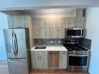 28-6 21st St Unit 6 FA, Astoria, NY 11102