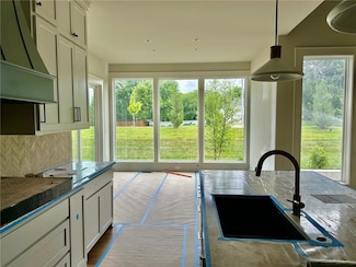 10303 W 151st Terrace, Overland Park, KS 66221
