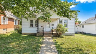 810 Vine St, Festus, MO 63028