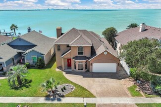 1341 Bayview Dr, Portland, TX 78374